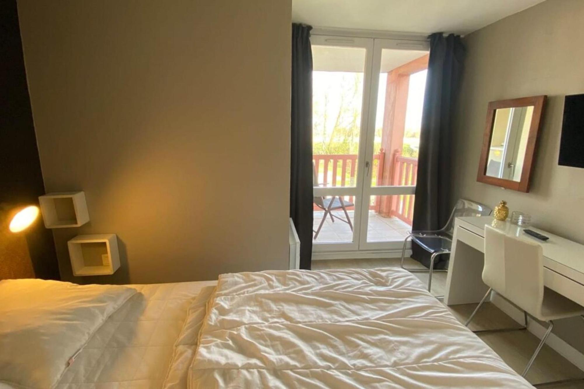 Very Nice 6 Person Apart With Swimming Pool Tennis Court And Car Park 202 Le Touquet Esterno foto